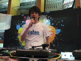 HIRO with "listen-T"!